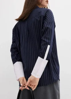 Nadelstreifenbluse aus Viskose-Mix