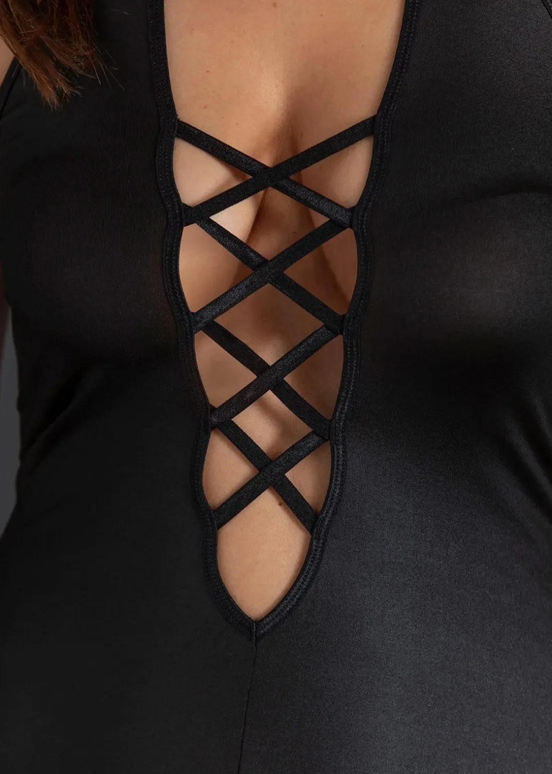 Neckholderkleid aus Wetlook