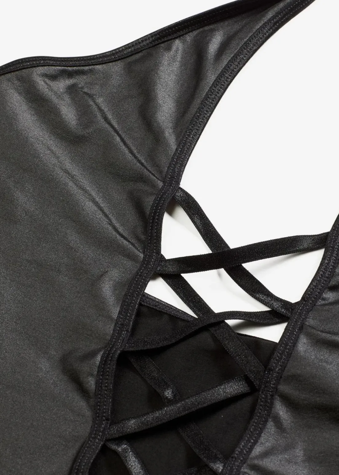 Neckholderkleid aus Wetlook