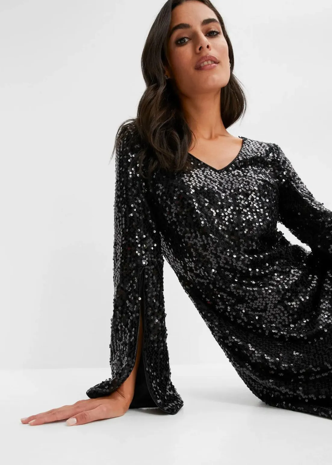 Paillettenkleid mit Trompeten-Ärmel