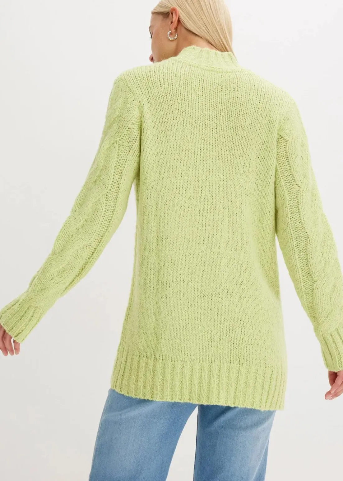 Pullover mit Zopfmuster