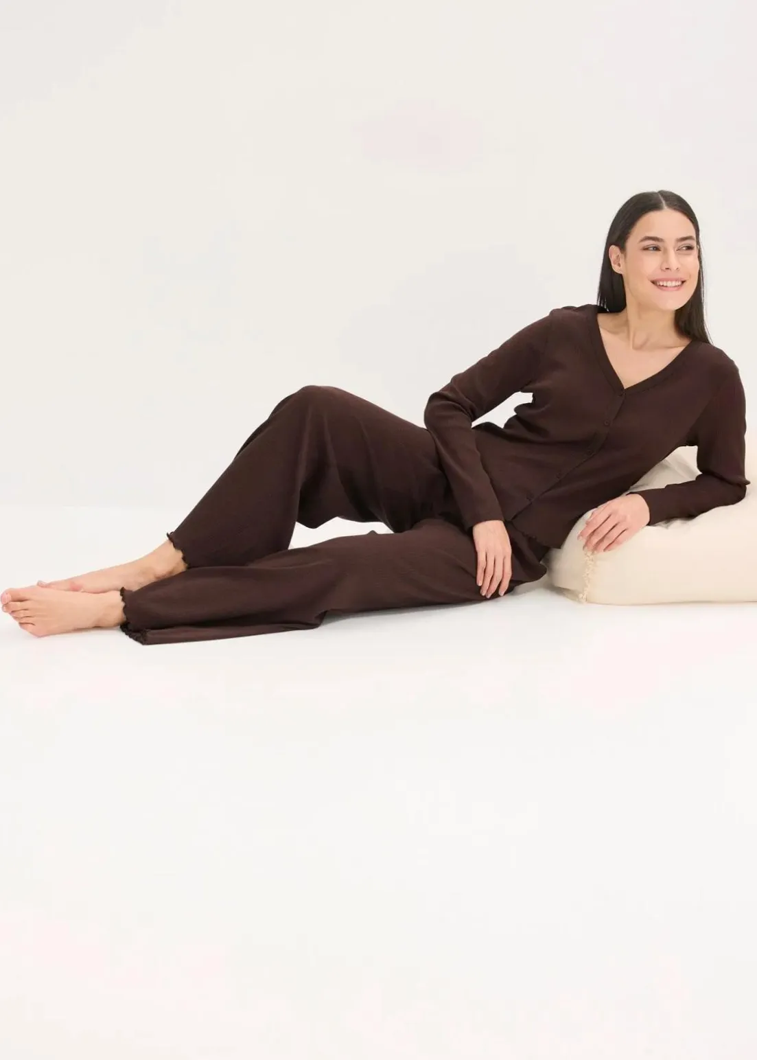 Pyjama aus Rippe mit Knopfleiste