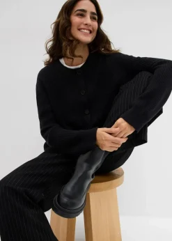 Rippstrickjacke, Rundhals