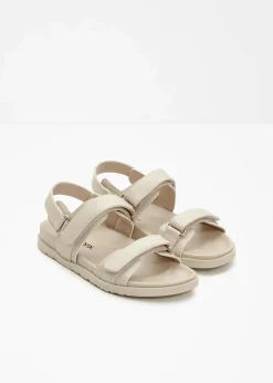 Sandalen mit leicht geformtem Fußbett