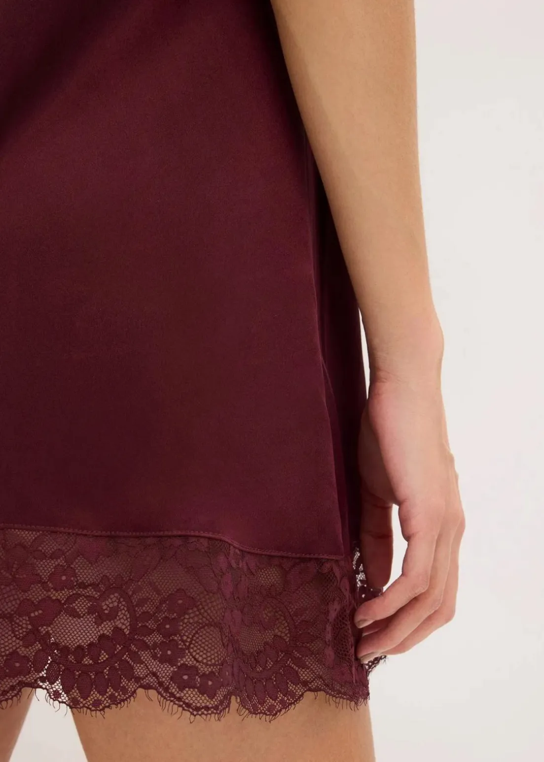 Satin Negligé mit Glanzeffekt