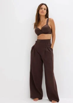 Schalen-BH mit geolsterten Tägern und Glanzeffekt