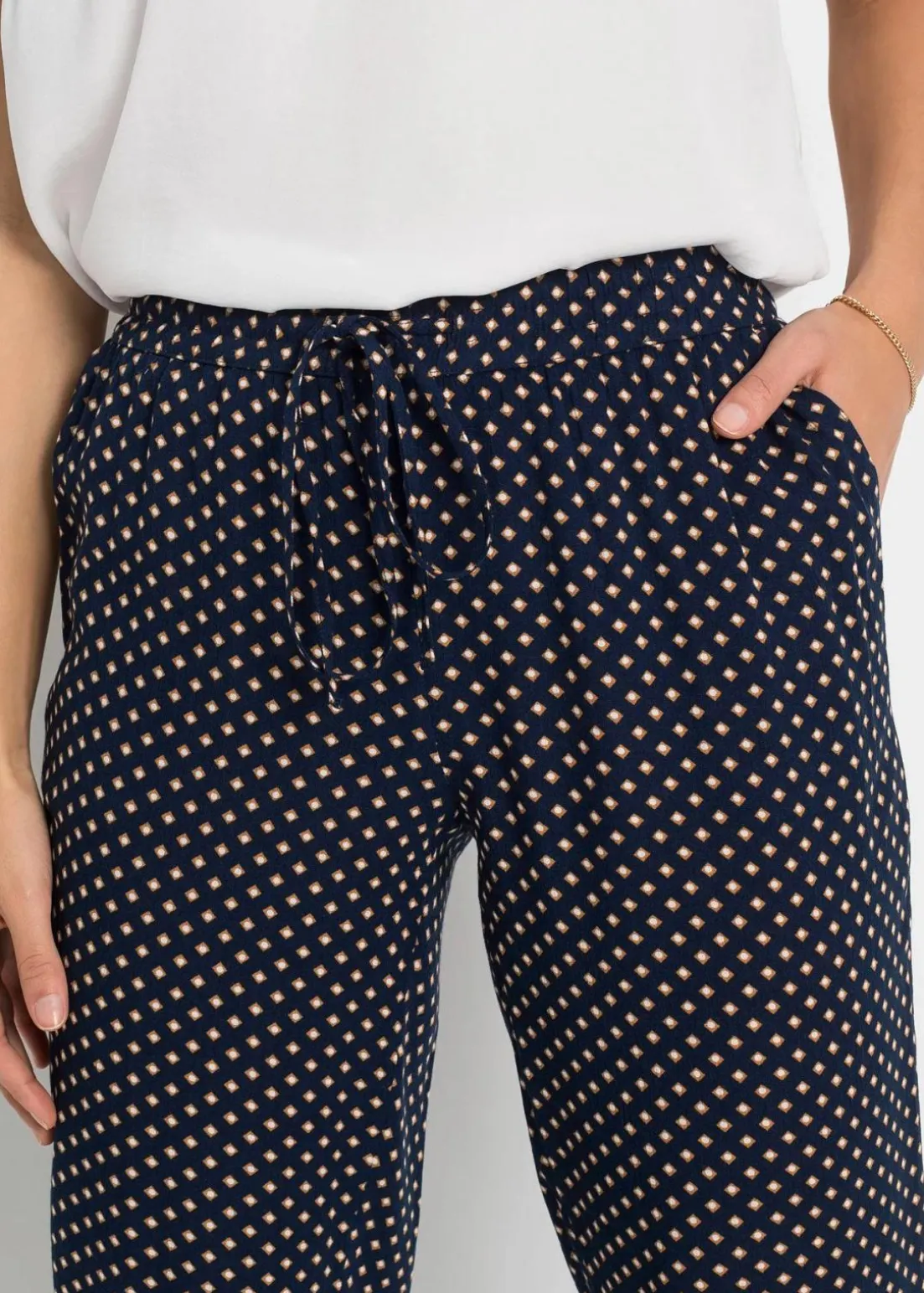 Schlupfhose aus reiner Viskose