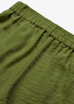 Schlupf-Shorts aus luftigem Crêpe