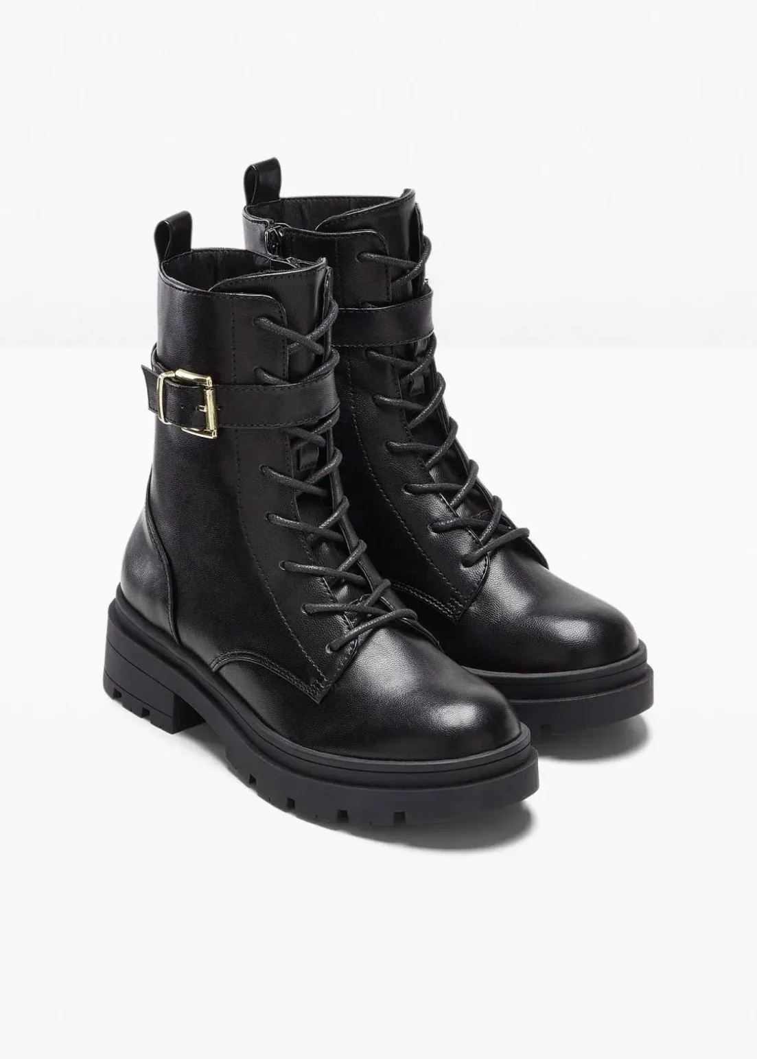 Schnürboots mit Schnalle