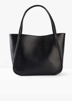 Shopper mit runder Paspelierung und großer Innentasche