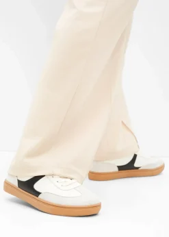 Sneaker im Retrolook