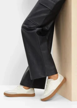 Sneaker im Retrolook