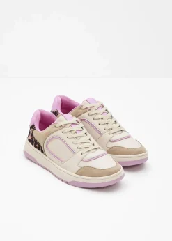 Sneaker mit Animal-Details