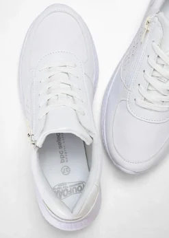 Sneaker mit Glitzersteinen