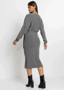 Strickkleid aus fließendem Viskose-Mix