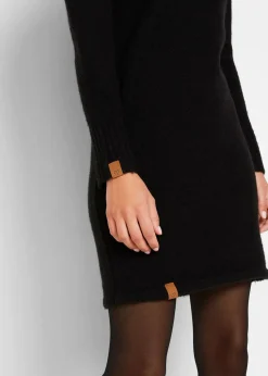 Strickkleid mit Kapuze