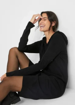 Strickkleid mit Kapuze