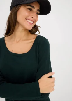 Strickkleid mit legerem Schnitt