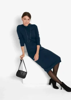Strickkleid mit Stehkragen