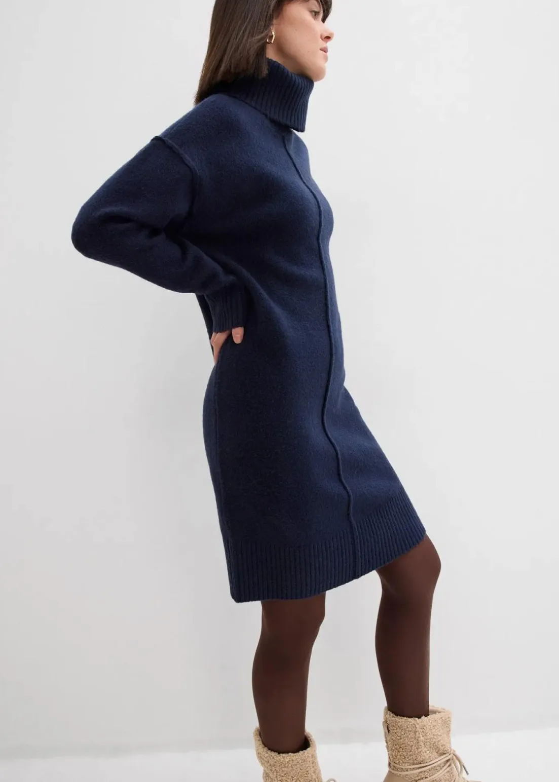 Strickkleid mit Ziernaht