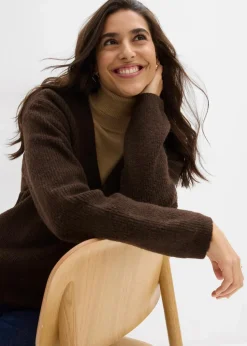 Strickpullover mit tiefem V-Ausschnitt