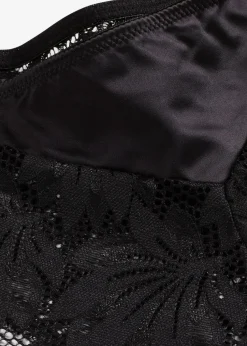 String Panty aus glänzendem Material