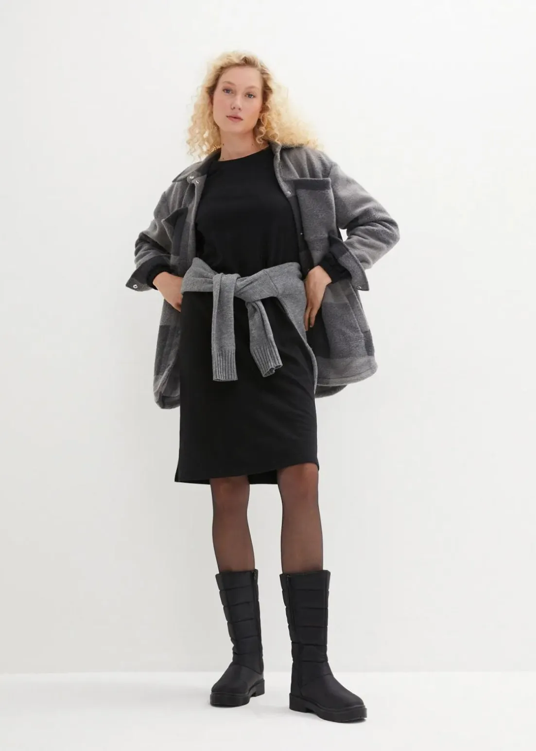 Sweatkleid mit Ballonärmeln und Schlitz