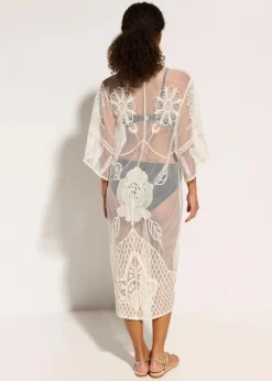 Transparenter Strandkimono mit Spitze