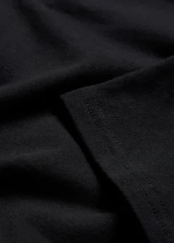 U-Boot-Ausschnitt-Shirt