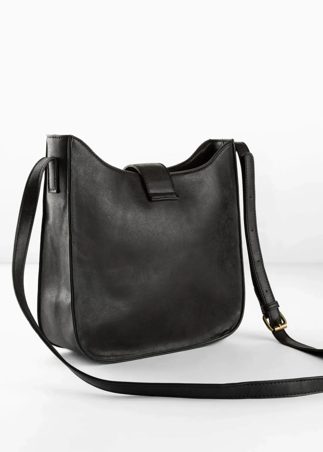 Umhängetasche mit dekorativem Schnallendetail