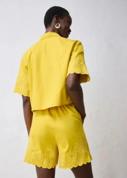 verkürzte Hemdbluse mit Seidenanteil