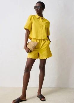 verkürzte Hemdbluse mit Seidenanteil