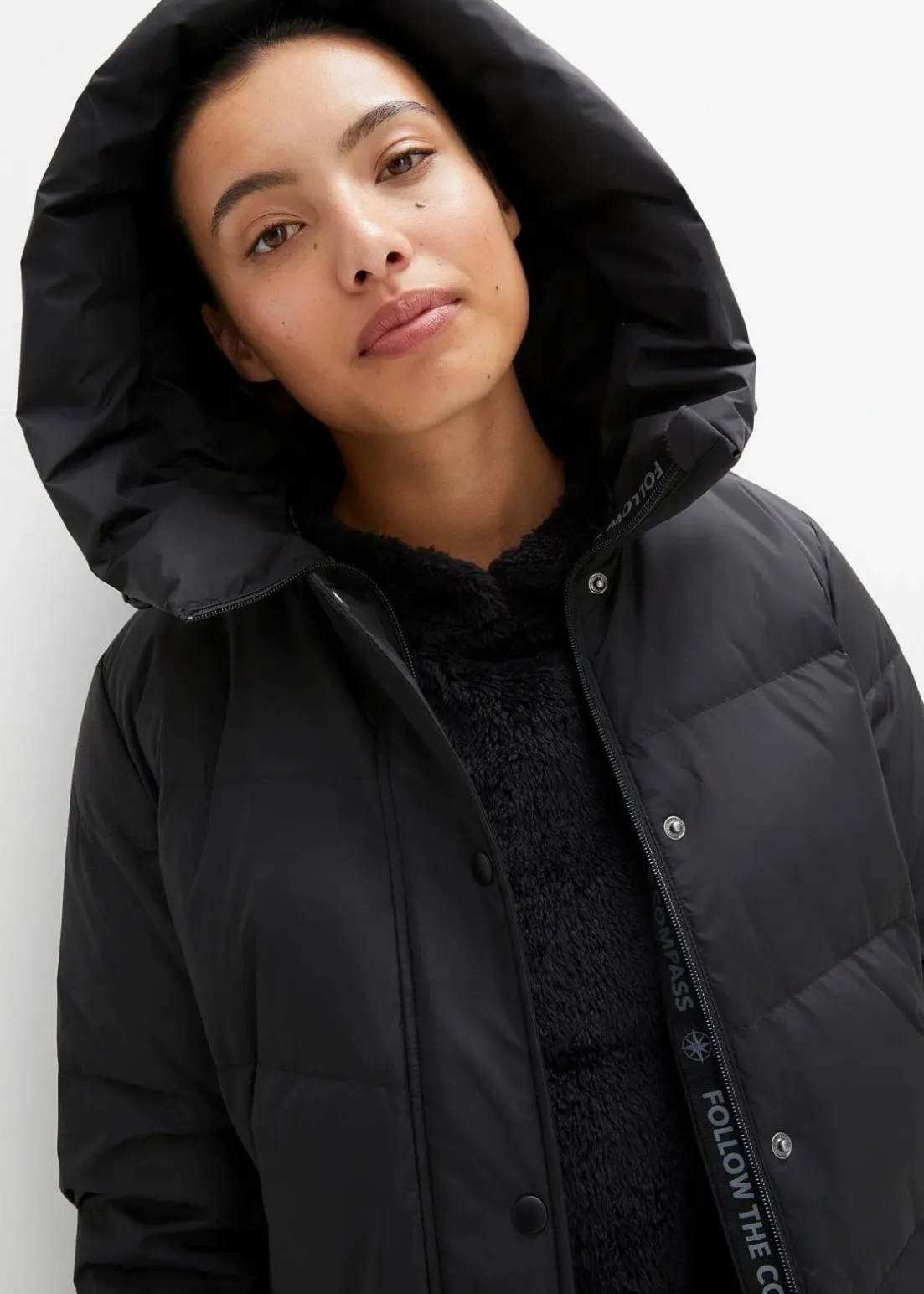 wasserabweisender Daunenmantel mit bedrucktem Innenfutter