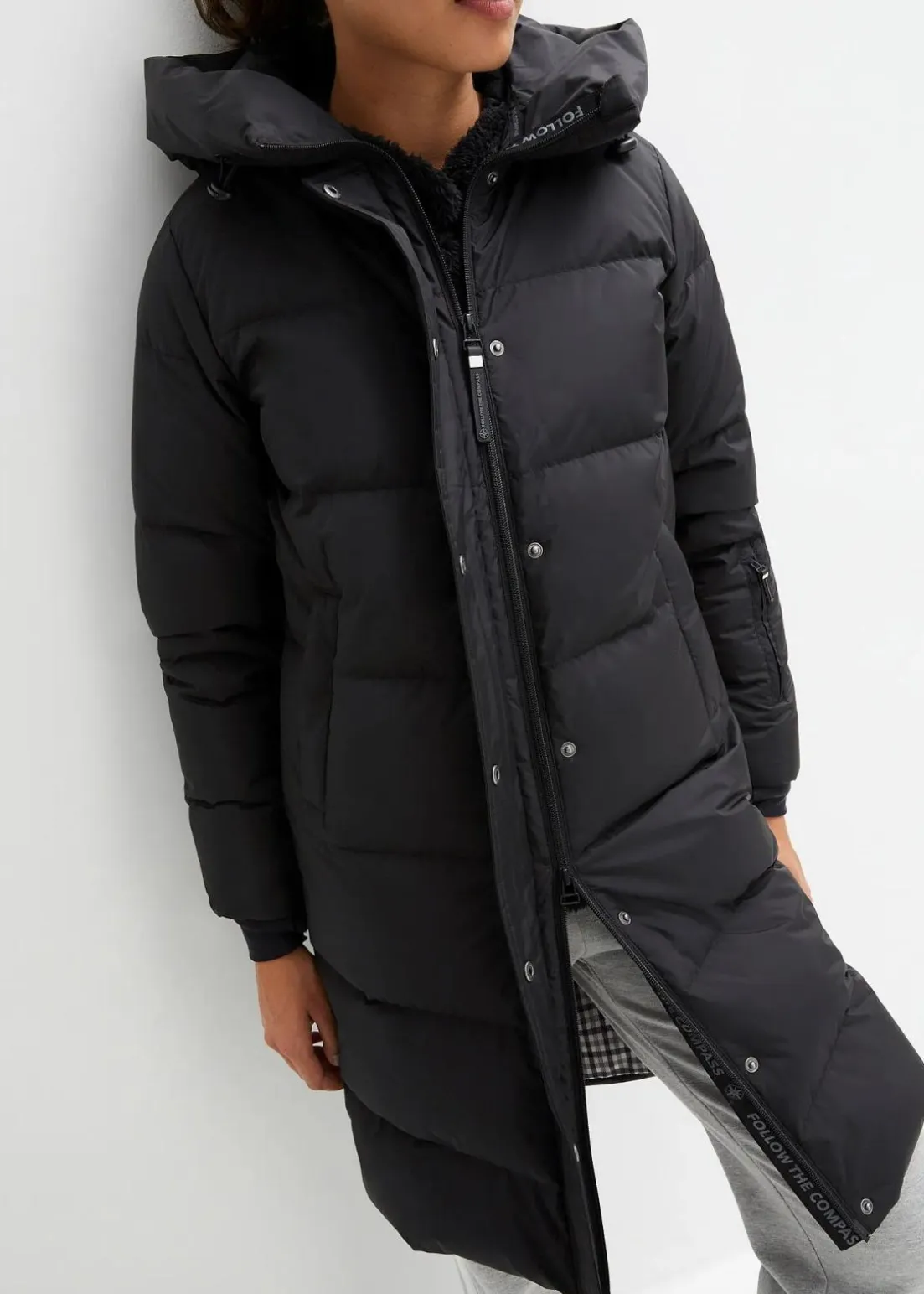 wasserabweisender Daunenmantel mit bedrucktem Innenfutter