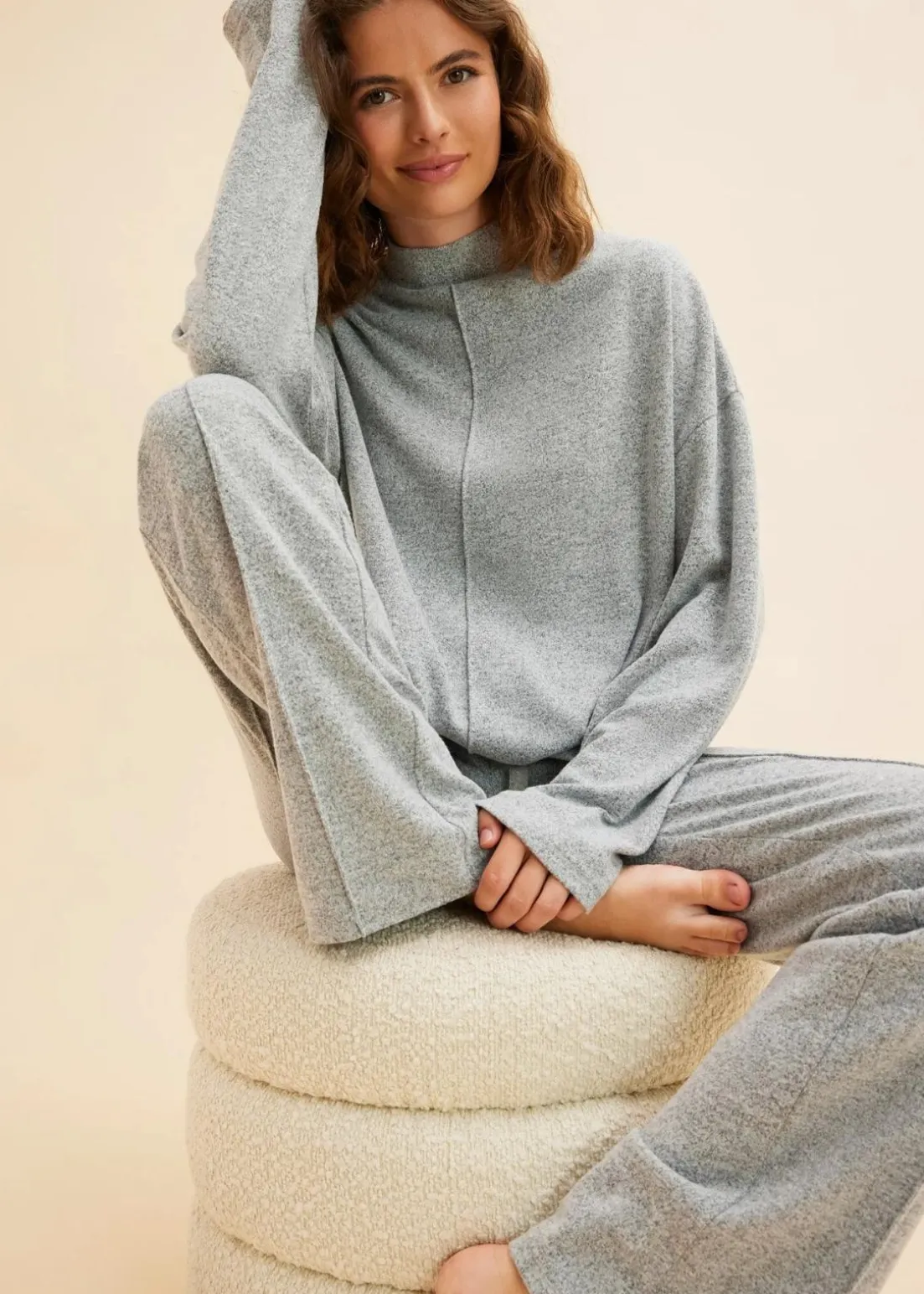 Weit geschnittener Loungewear Hausanzug aus weicher Qualität