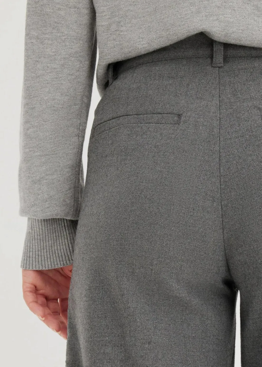 Weite Bundfaltenhose