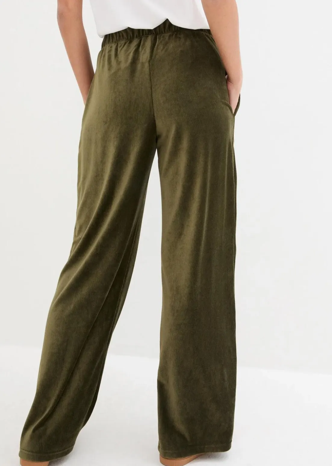 Weite Schlupfhose in Cordoptik