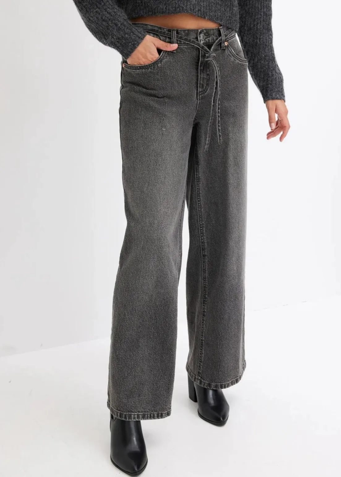 Wide Leg Jeans Mid Waist