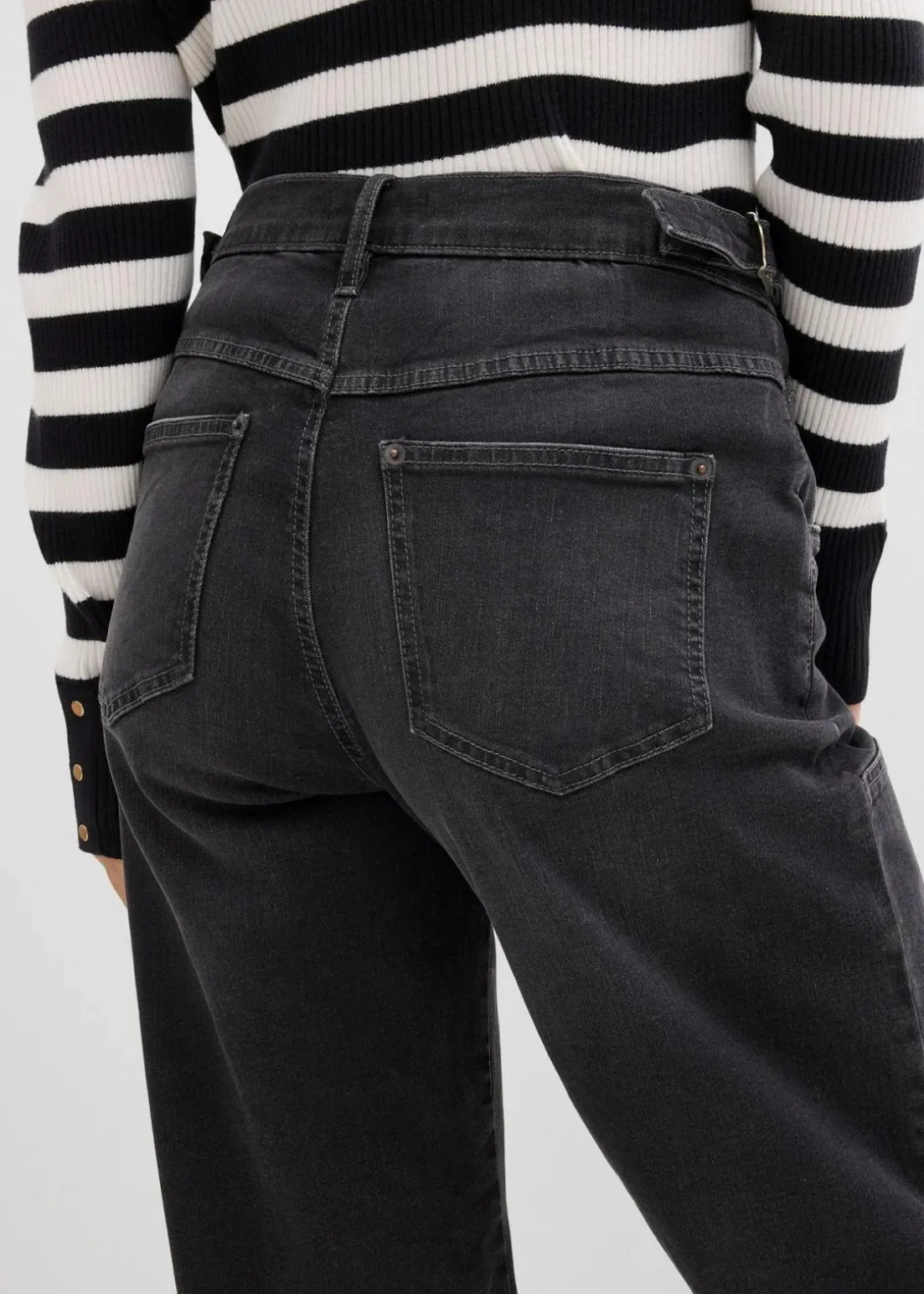 Wide-Leg Jeans Mid Waist