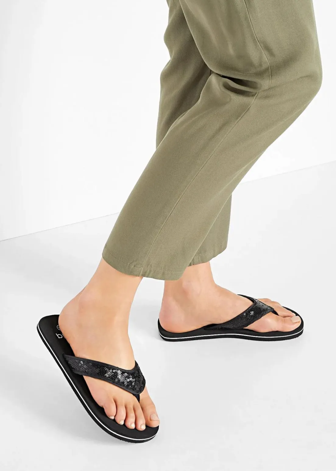 Zehenstegpantoletten mit Pailletten